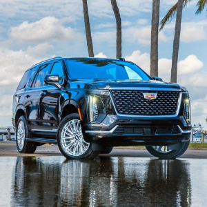Aluguel de Cadillac Escalade 600 de luxo na cor preta em Miami
