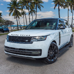 Aluguel de um Range Rover P400 SE de luxo em Miami